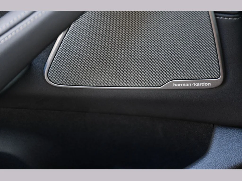 Used 2022 Blue BMW 540i xDrive image 17