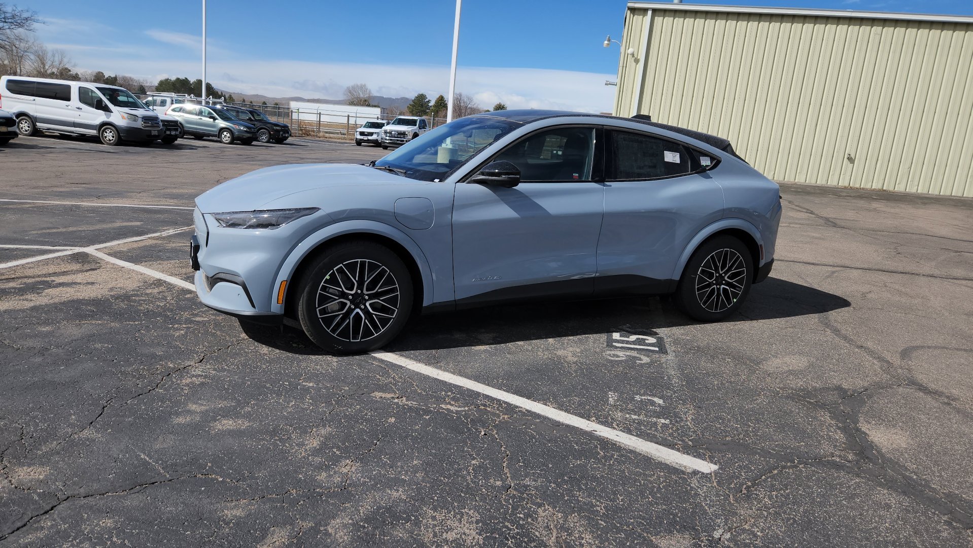 New 2026 Glacier Gray Metallic Tri-coat Ford Premium image 4