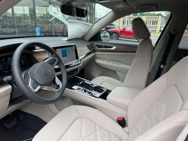 2026 Volkswagen Atlas SE w/Tech - Photo 10