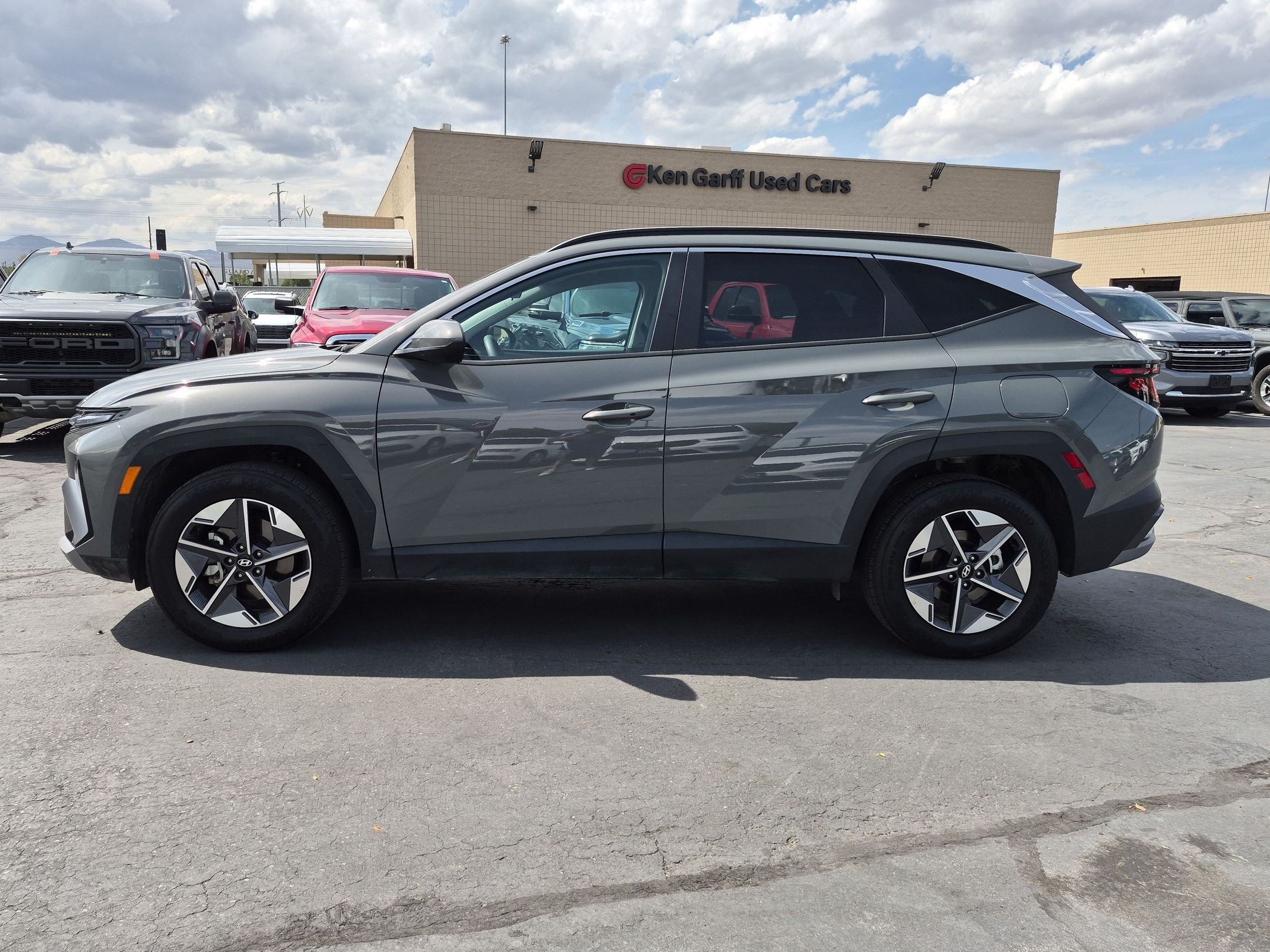 Used 2026 Hampton Gray Hyundai SEL image 7