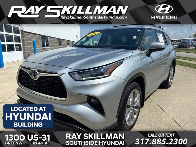Used 2020 Celestial Silver Metallic Toyota Limited image 4