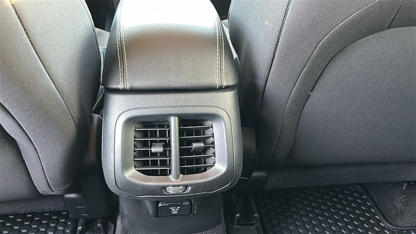 Used 2017 Black Jeep Latitude image 16