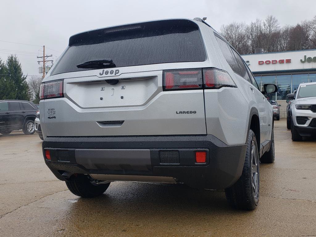 New 2026 Silver Zynith Clear-Coat Exterior Paint Jeep Laredo image 3