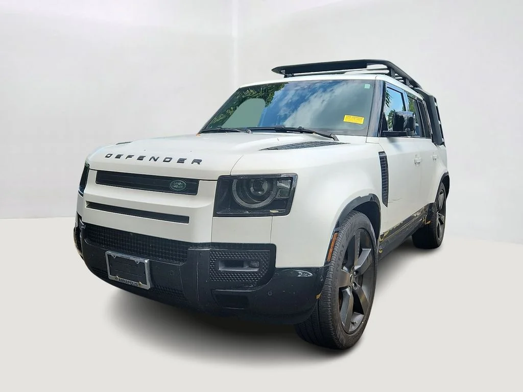 2024 Land Rover Defender 130 Outbound P400's photo