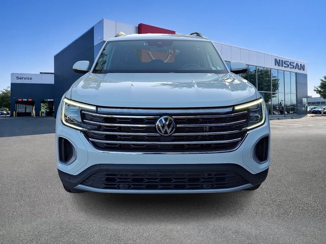 2025 Volkswagen Atlas 2.0T SE with Technology