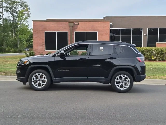 Used 2025 Black Jeep Latitude image 2