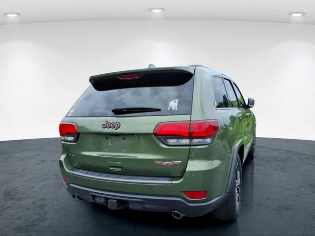 Used 2021 Green Jeep Trailhawk image 14