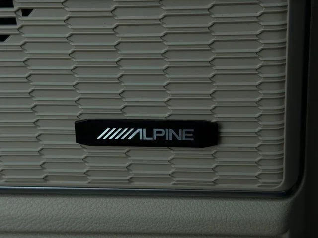 Used 2025 Black Jeep Limited image 31