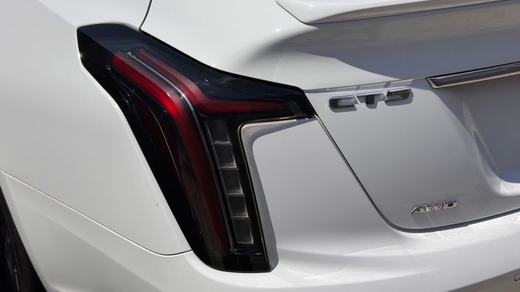 Used 2021 Summit White Cadillac Sport image 11