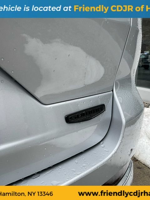 Used 2024 Silver Jeep Summit Reserve image 15