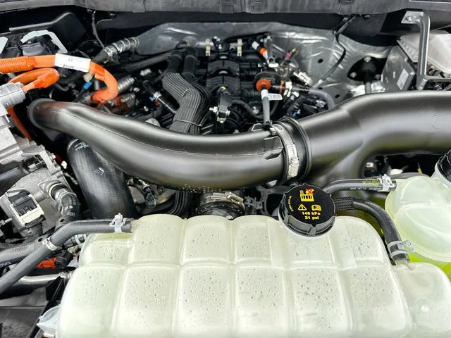 Used 2025 Black Ford Lariat image 30