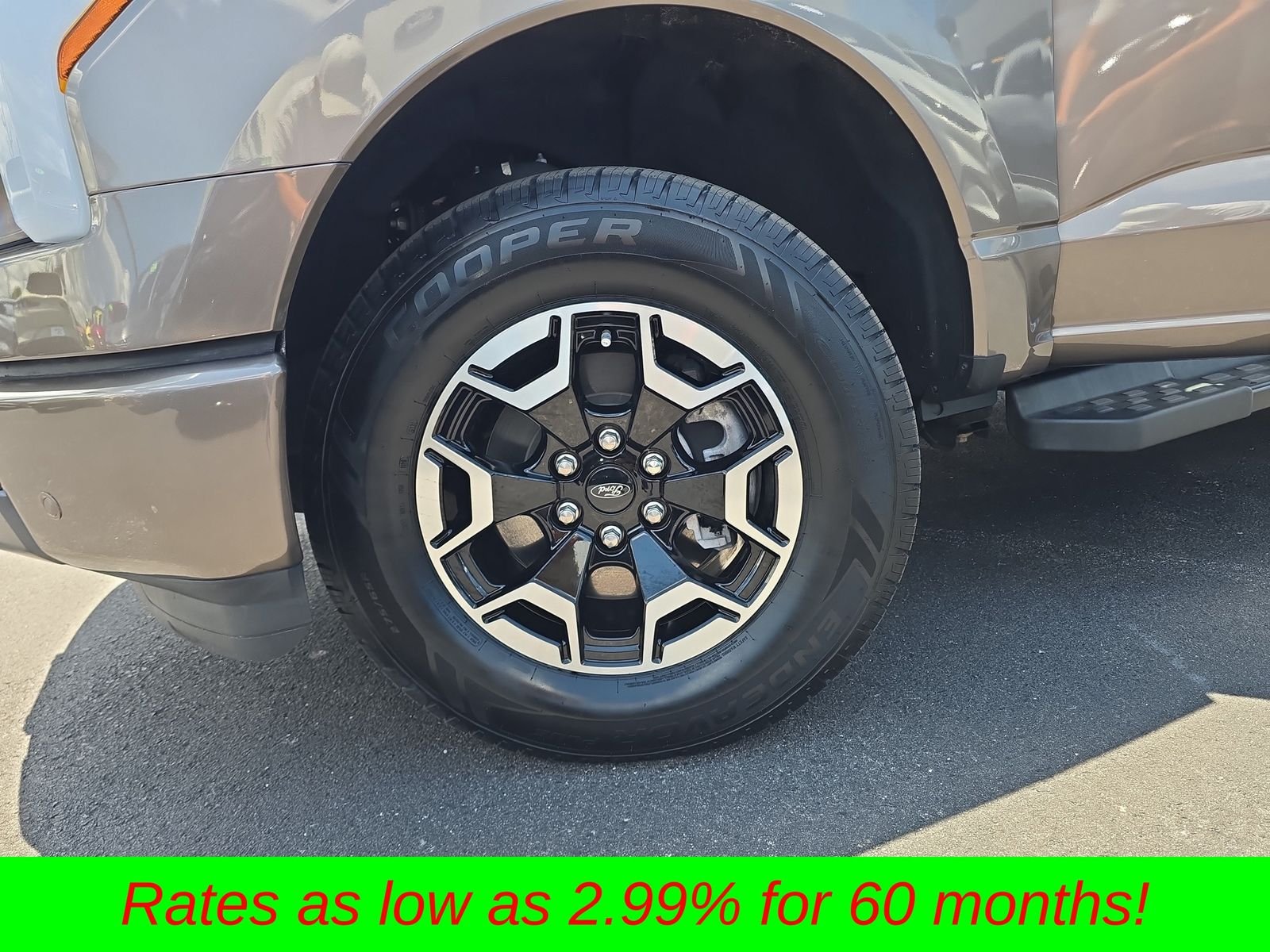 Certified Used 2023 Stone Gray Metallic Ford XLT image 31