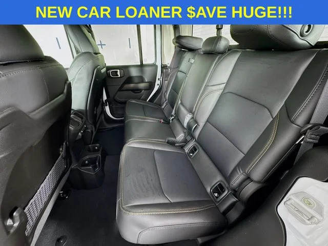 New 2026 Bright White Clear-Coat Exterior Paint Jeep Sahara image 22