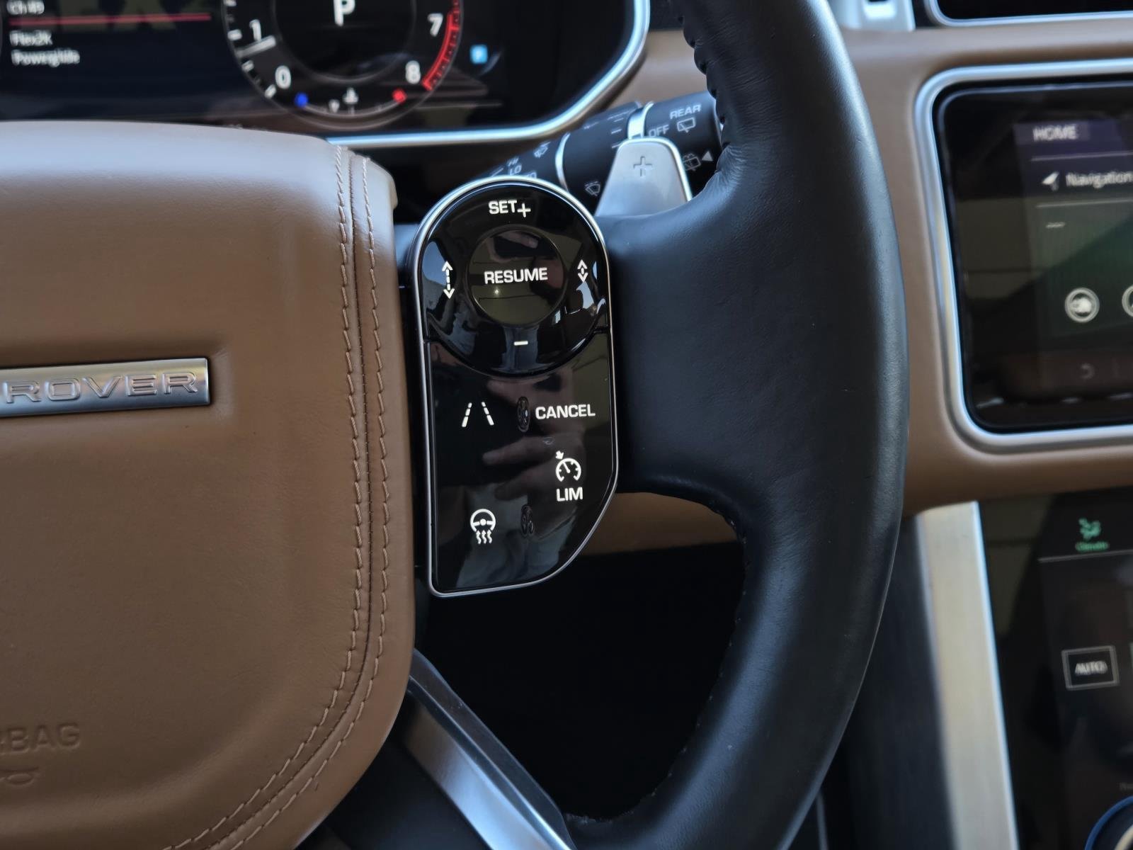 Used 2019 Silicon Silver Premium Metallic Land Rover Autobiography image 22
