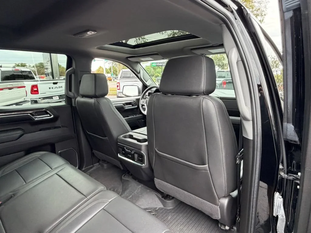 2024 Chevrolet Silverado 1500 LTZ - Photo 14