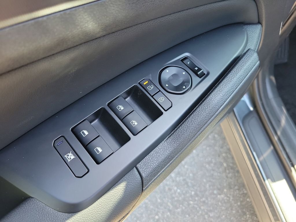 New 2026 Gray Kia EX image 21