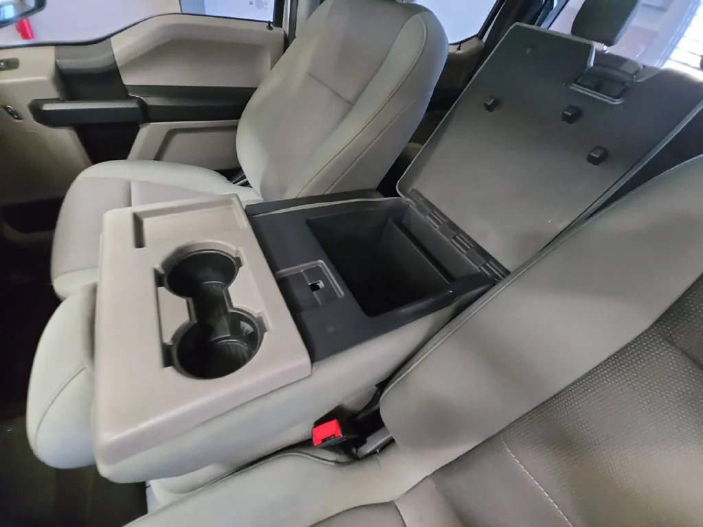 Used 2022 Silver Ford XL image 33