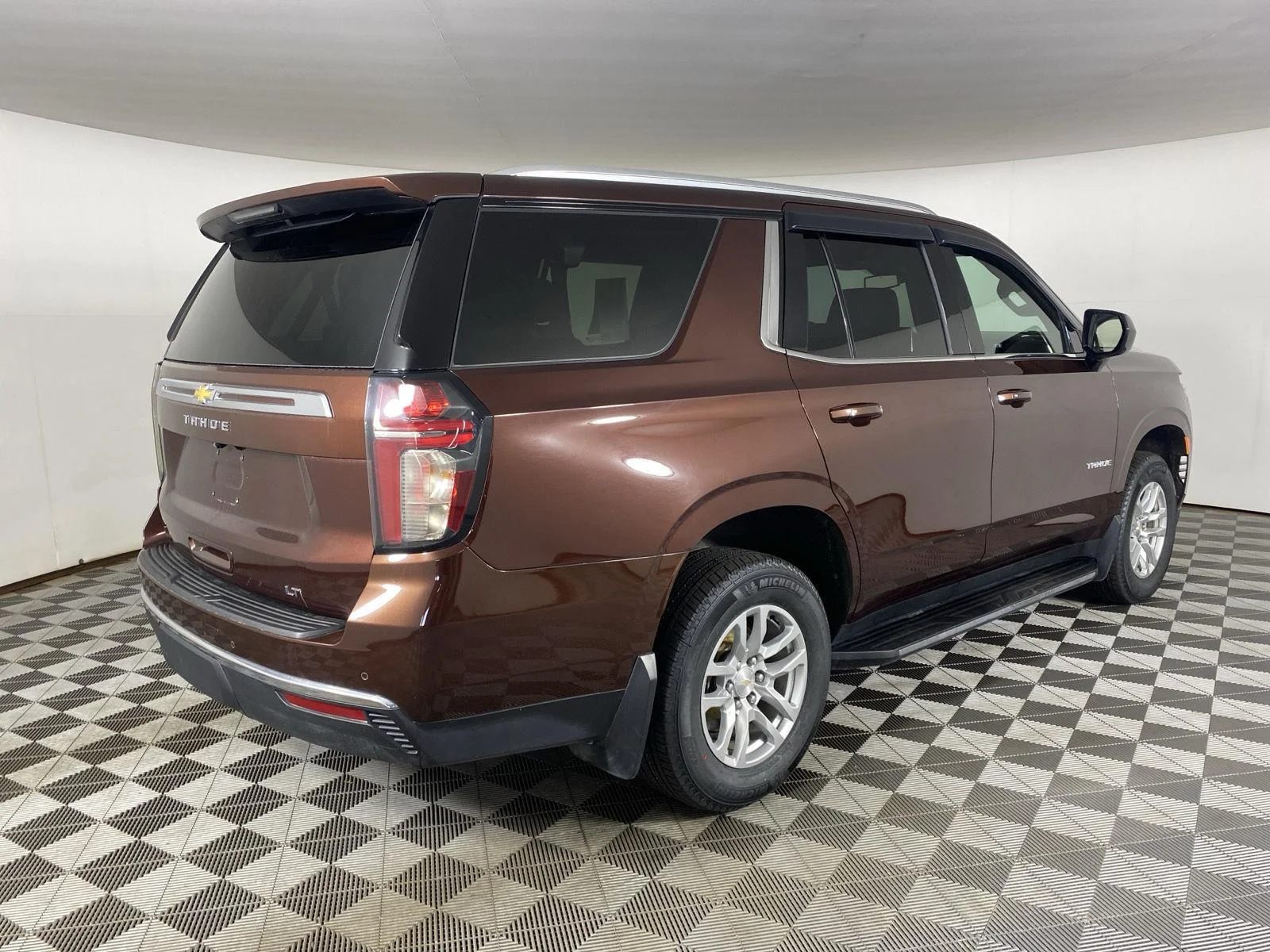 Used 2023 Auburn Metallic Chevrolet LT image 7