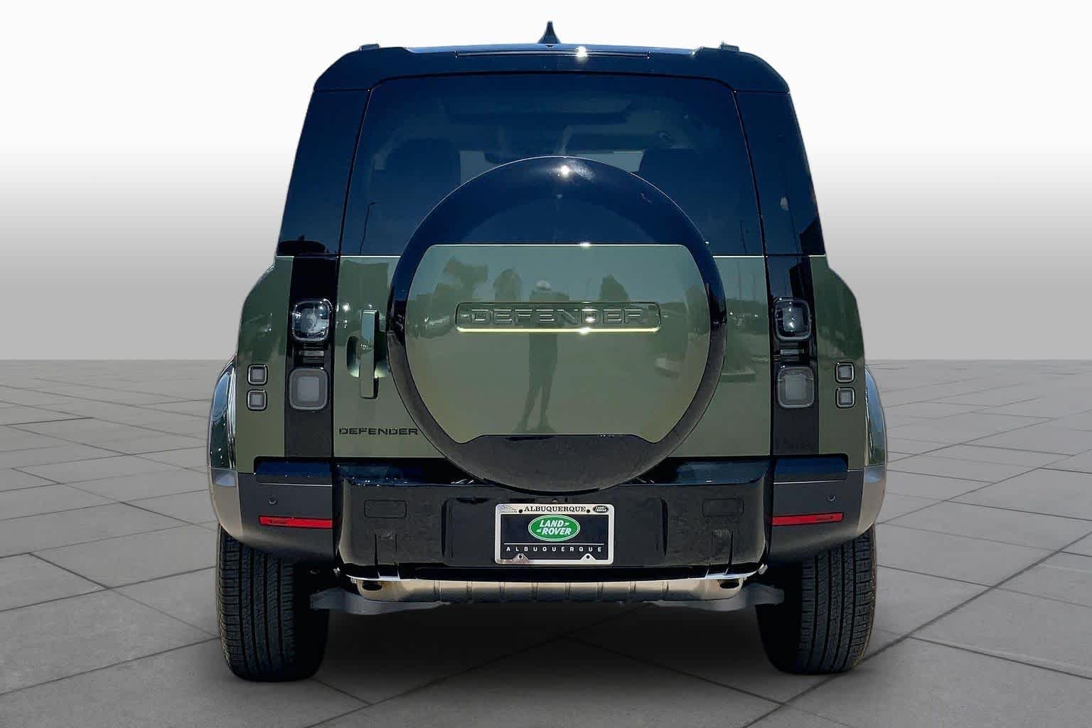 New 2026 Woolstone Green LAND ROVER S image 4
