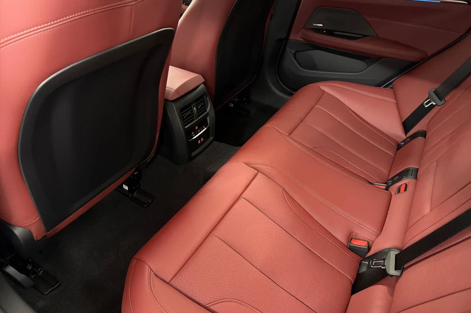 New 2026 Brooklyn Grey Metallic BMW xDrive40 image 4