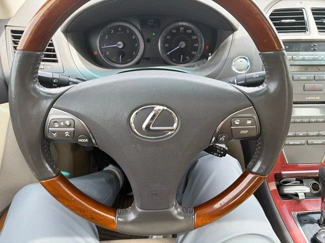 Used 2011 Beige Lexus 350 image 13