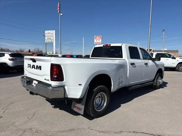 2026 RAM 3500 Tradesman - Photo 15