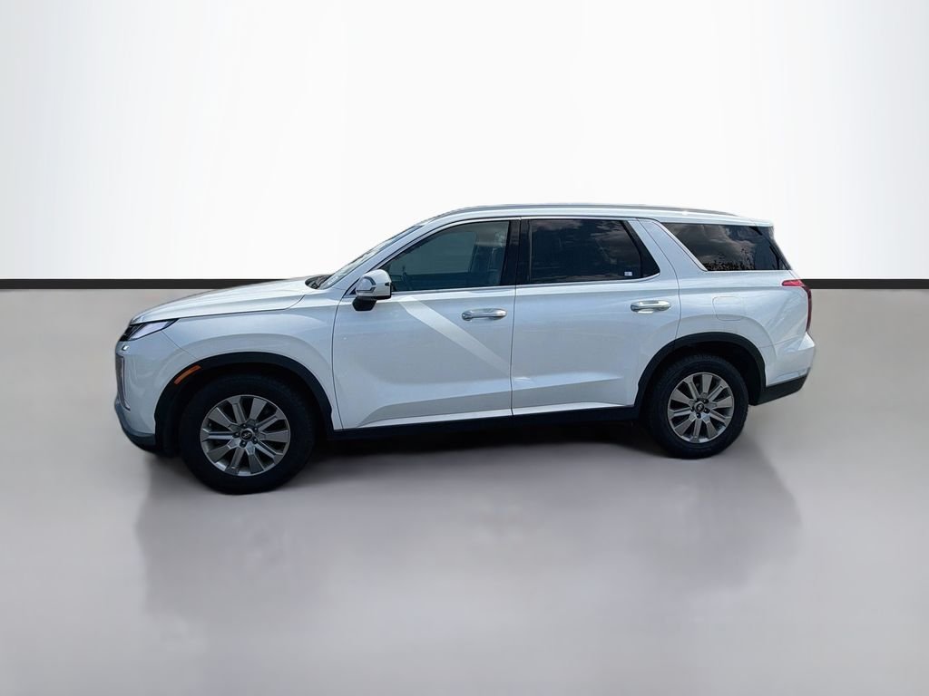 Used 2025 White Hyundai SEL image 8