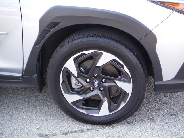 Used 2025 Silver Subaru Limited image 4