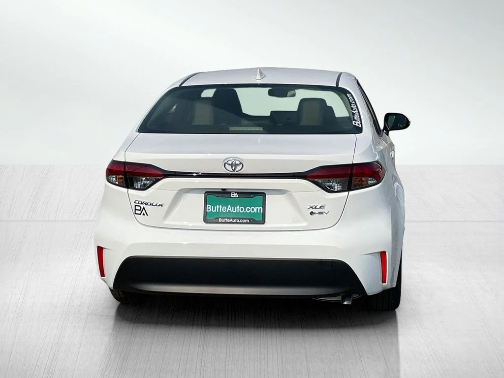 New 2026 Ice Cap Toyota Hybrid XLE image 4