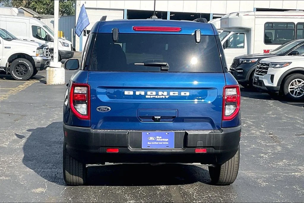 Used 2024 Blue Ford Big Bend image 3