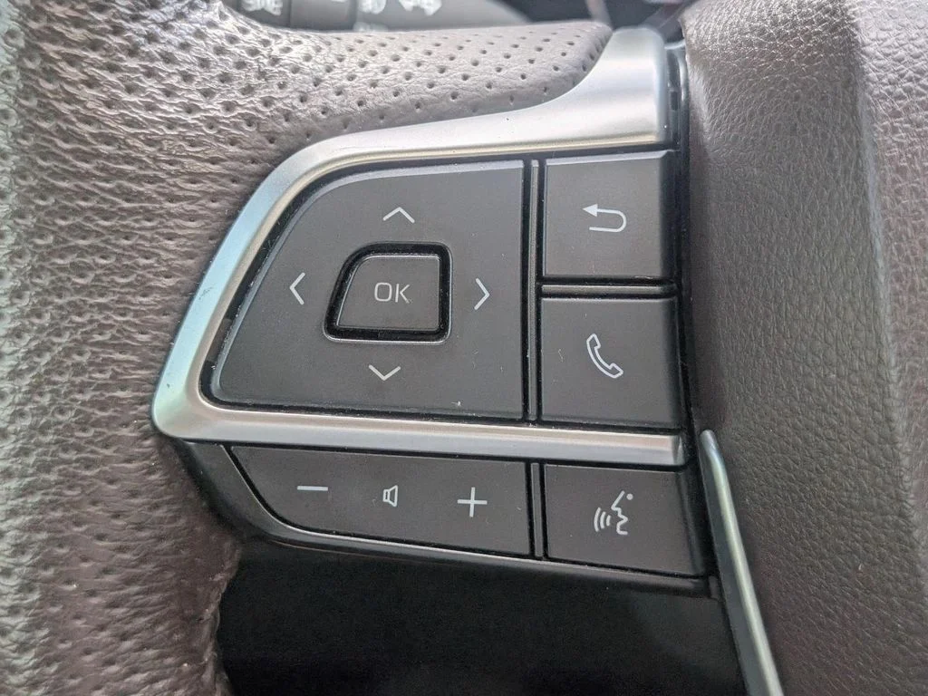 Used 2023 Beige Toyota Platinum image 24