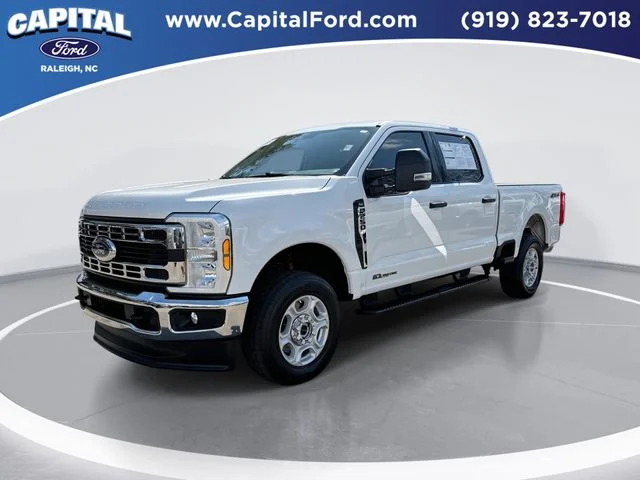 Used 2025 White Ford XLT image 1
