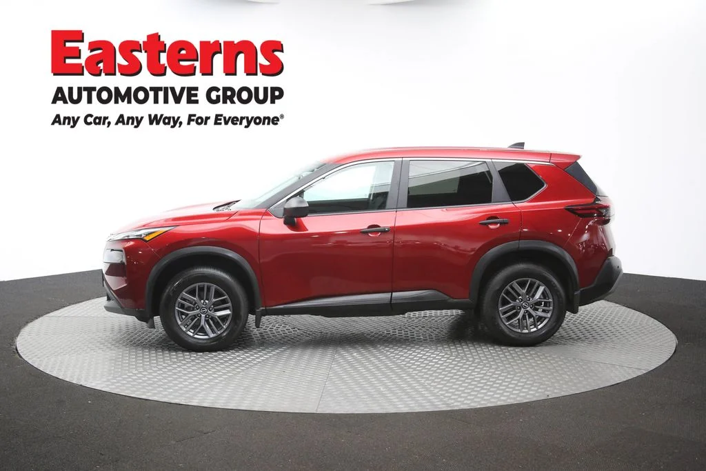 Used 2023 Red Nissan S image 61