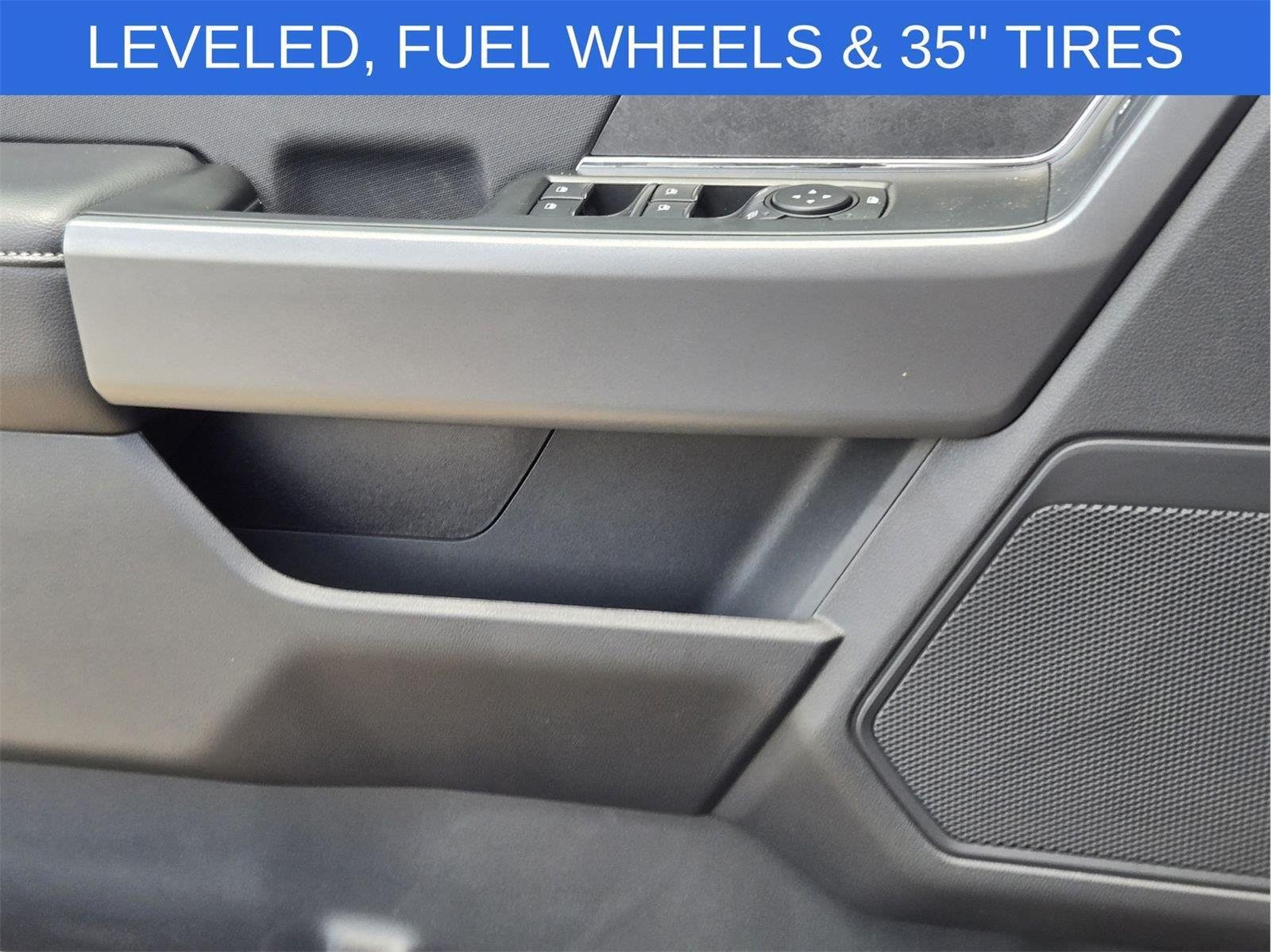 New 2026 Carbonized Gray Metallic Ford XLT image 15