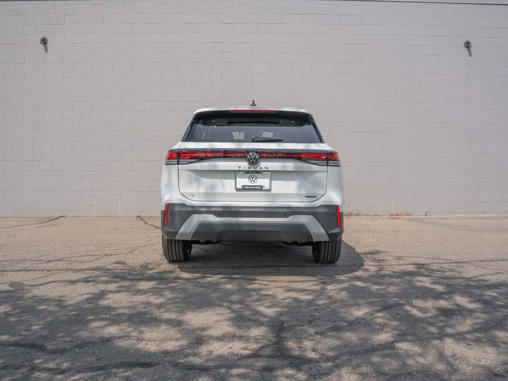 New 2026 White Volkswagen 2.0T SE image 5