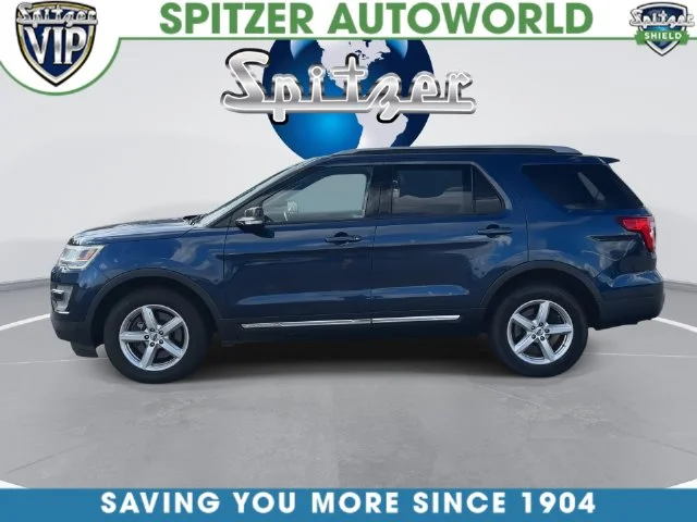 Used 2017 Blue Ford XLT image 10