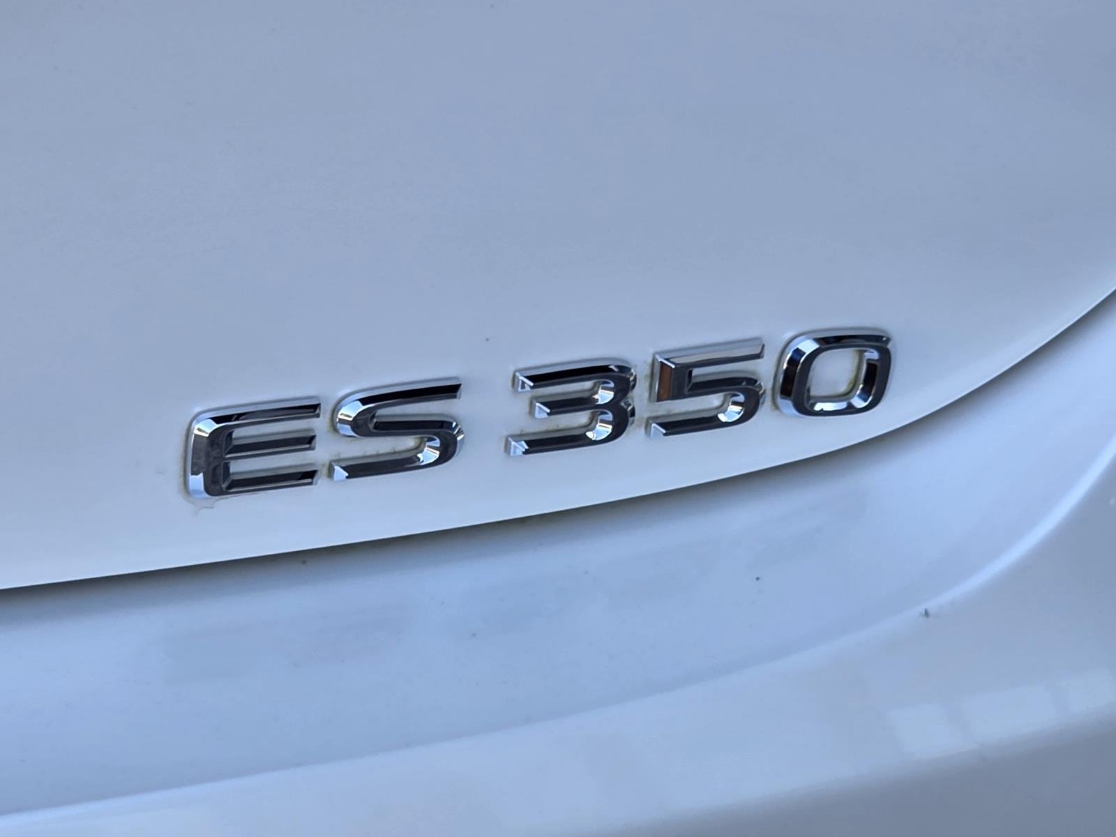 Certified Used 2025 White Pearl Lexus 350 image 30