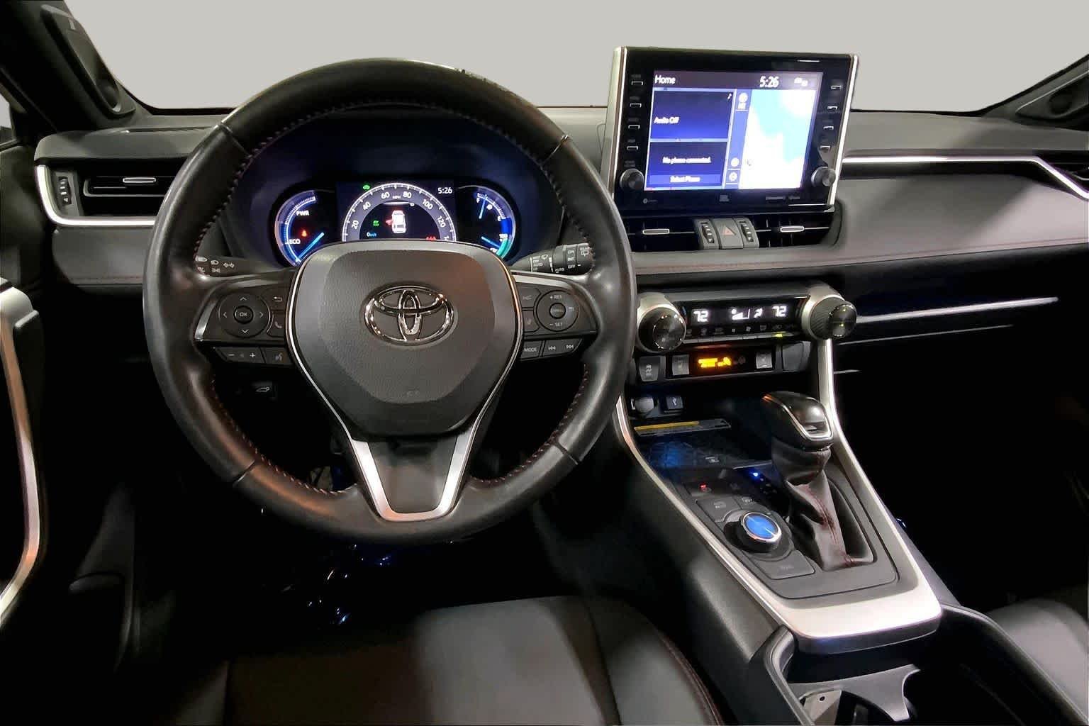 Used 2021 Blizzard Pearl w/Midnight Black Roof Toyota XSE image 6