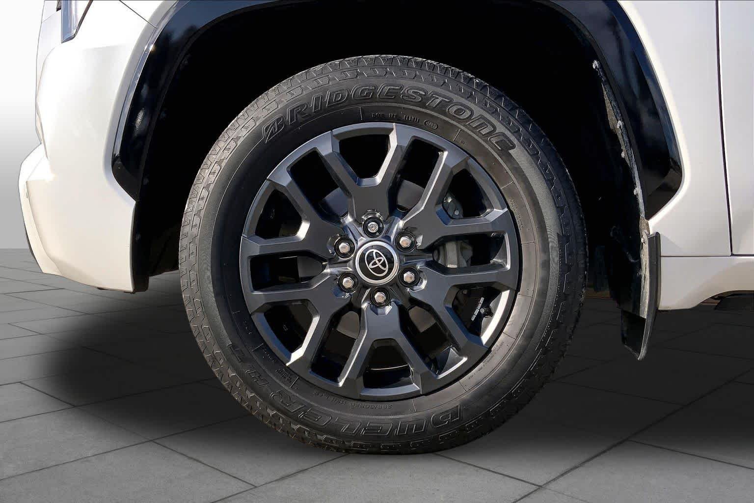 Used 2023 Wind Chill Pearl Toyota Platinum image 11