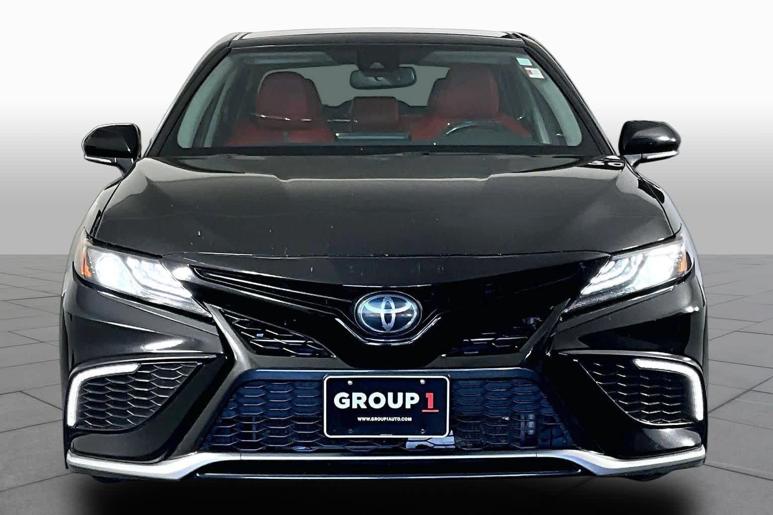 Used 2022 Midnight Black Metallic Toyota XSE image 4