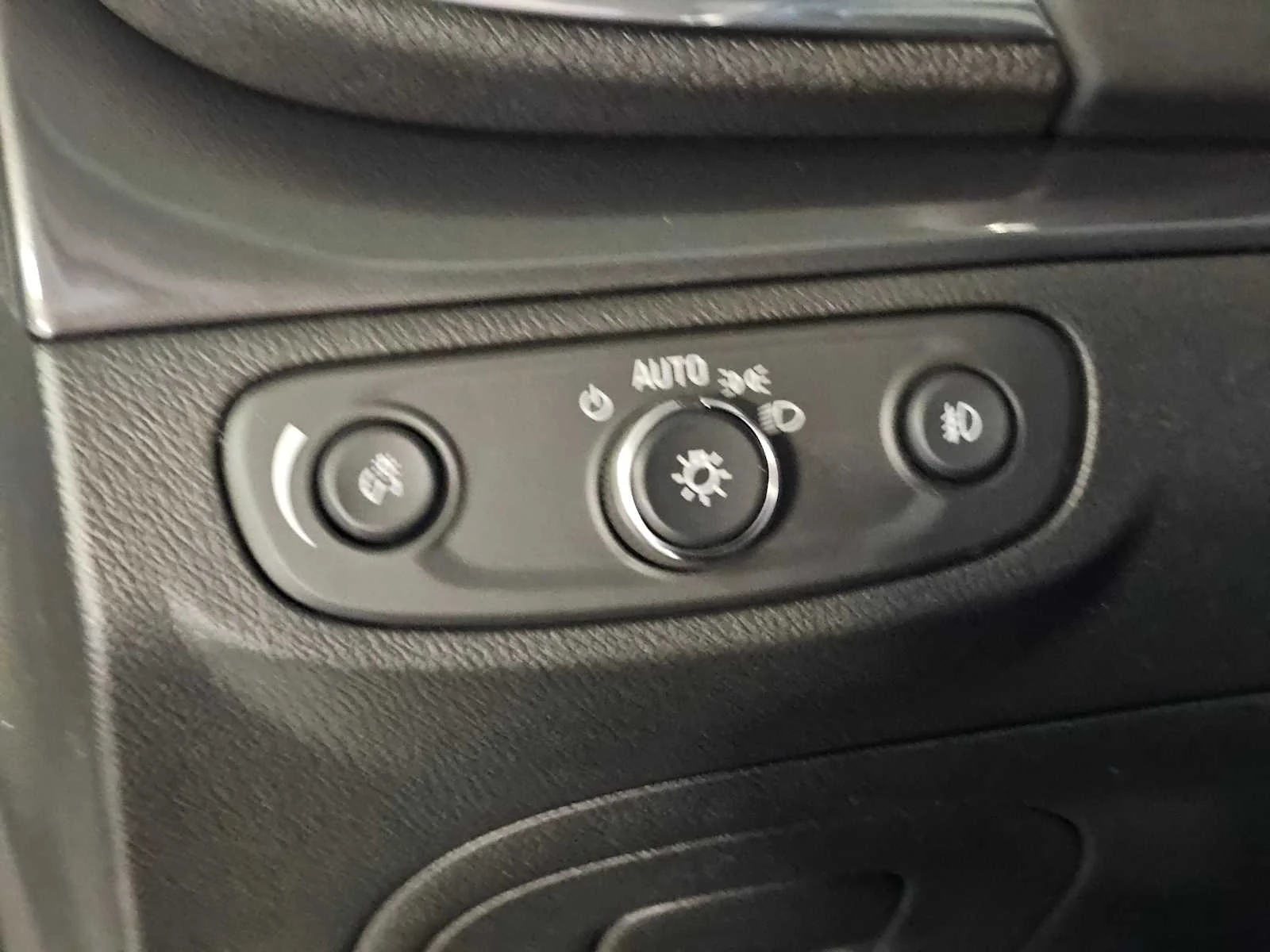 Used 2019 Summit White Buick Sport Touring image 19