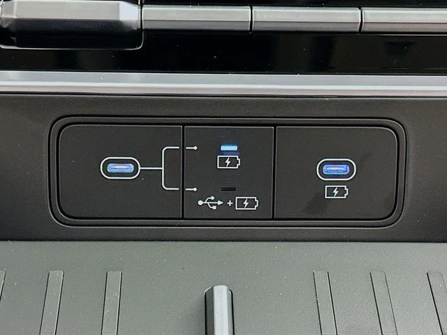 New 2026 Hyundai SANTA FE HYBRID SE