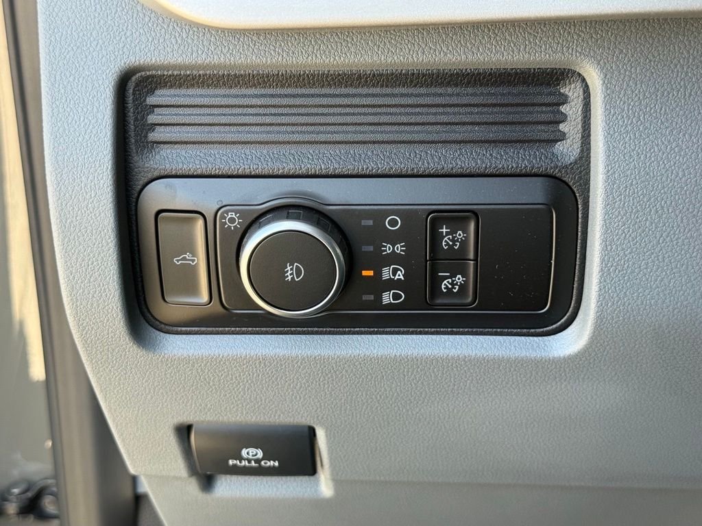 2026 Ford F-250 Super Duty XLT - Photo 13