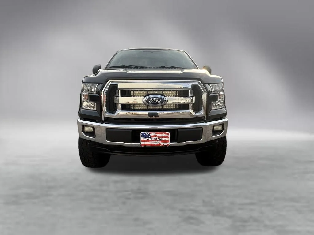 Used 2017 Shadow Black Ford XLT image 9