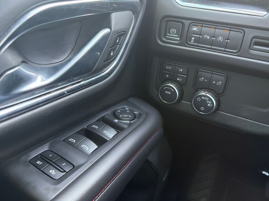 Used 2023 White Chevrolet RST image 10