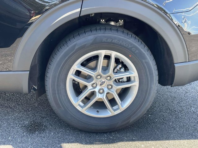 New 2026 Agate Black Metallic Ford Active image 19