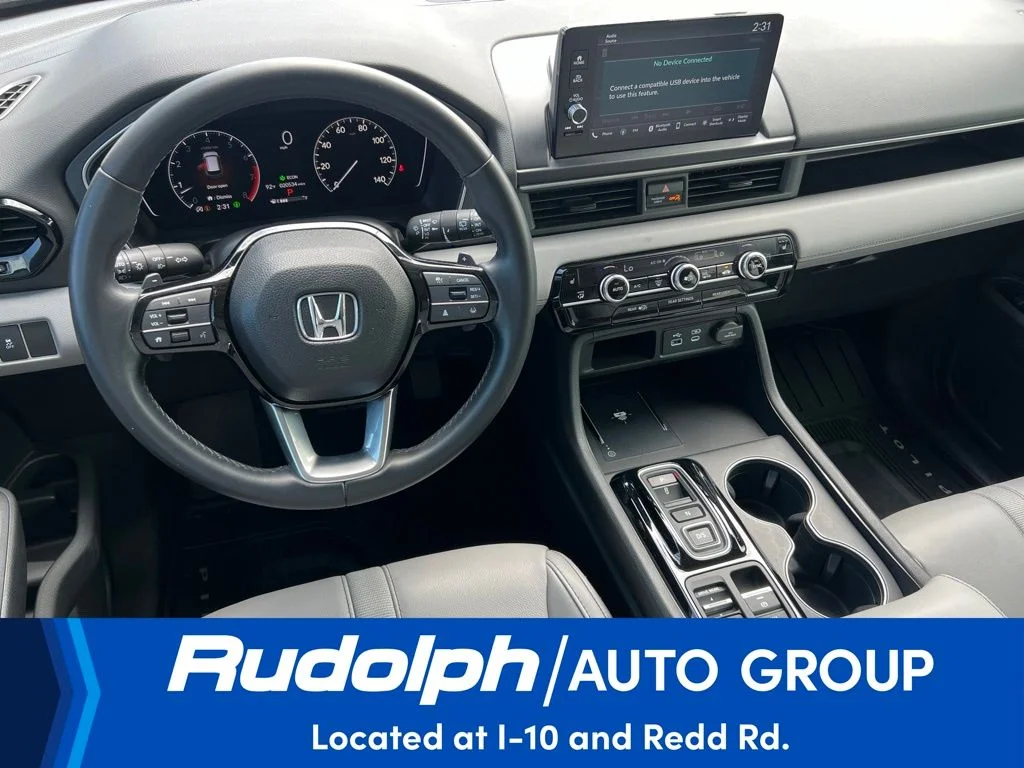 2025 Honda Pilot EX-L - Photo 12