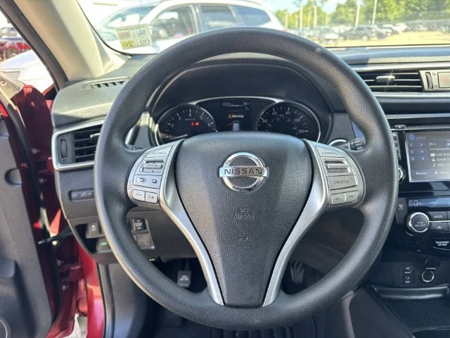 Used 2016 Red Nissan SV image 46