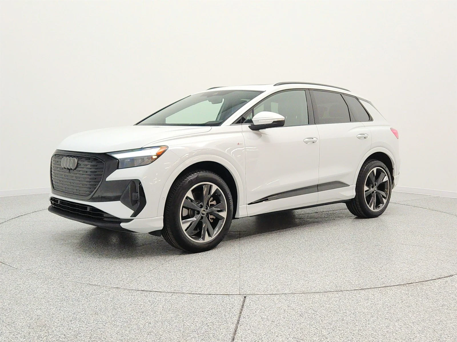 2024 Audi Q4 e-tron 50 Premium Plus quattro's photo