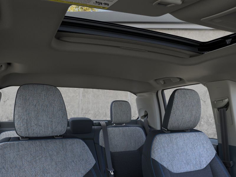 New 2026 Space White Metallic Ford XLT image 36